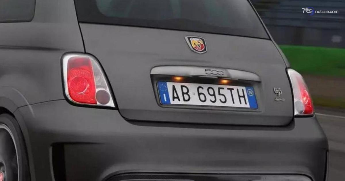 Arrivano le targhe auto e moto personalizzate: quanto costeranno e come averle