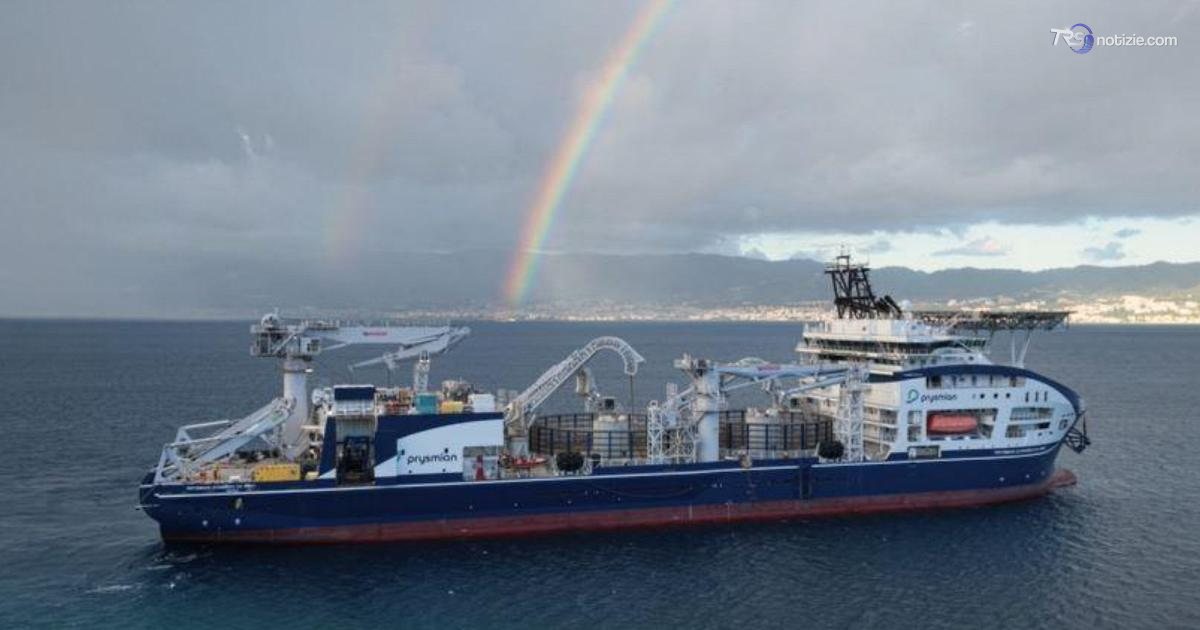 Al via la posa dei cavi elettrici sottomarini tra Sicilia e Calabria
