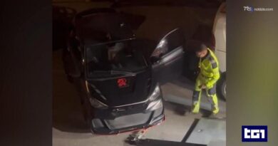 Confessano i due minori autori delle aggressioni in minicar: le immagini dell'auto