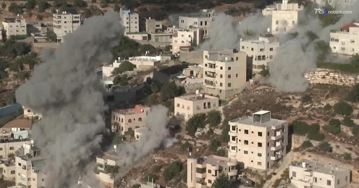 Hebron, Israele distrugge l’abitazione di palestinesi accusati di una sparatoria
