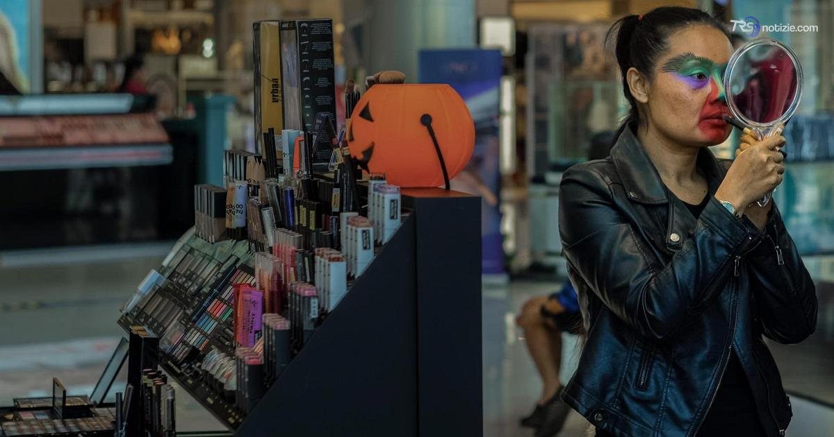 Usa, spari in negozio Halloween: un morto