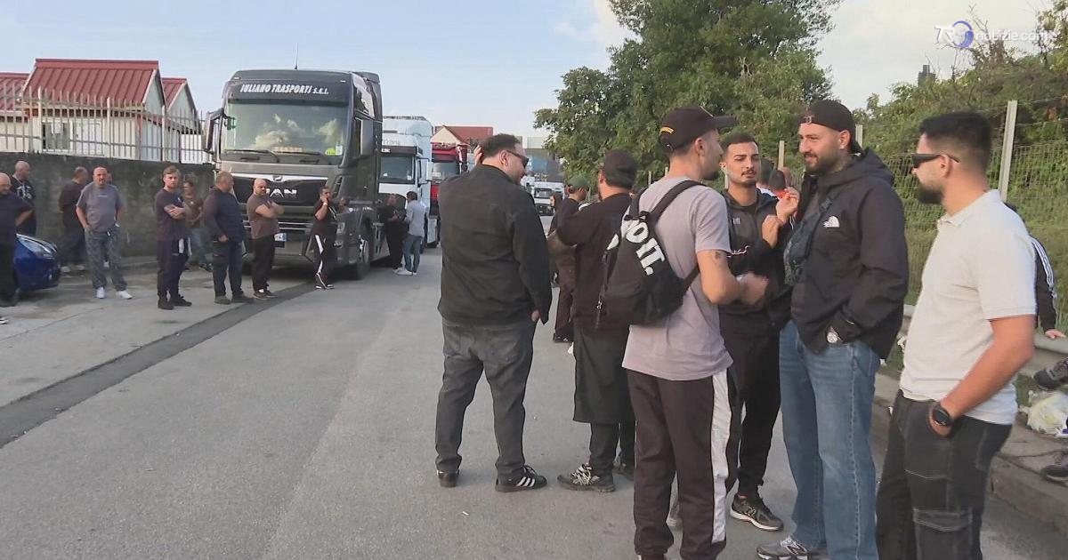 Napoli, le voci della protesta: “I blocchi continuano, ci trattano come mafiosi”