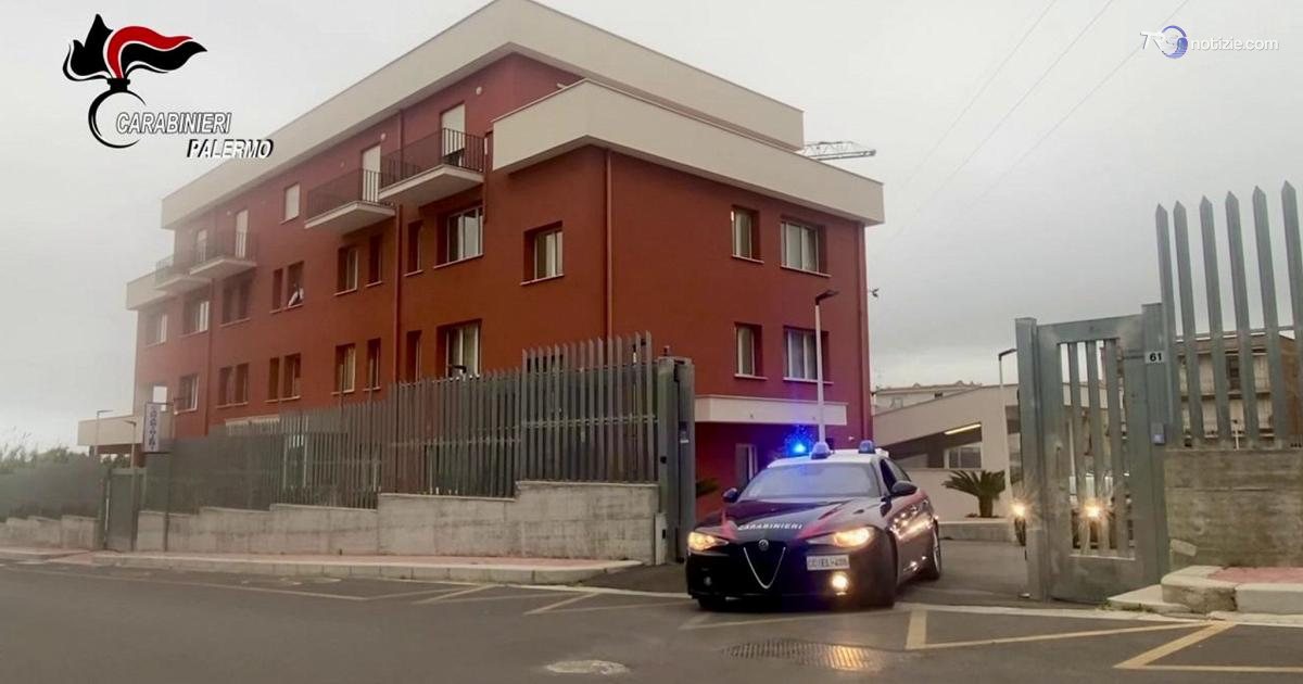 Tre giovanissimi accusati di aver rapinato una donna anziana e il figlio