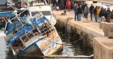 Lampedusa, cinque sbarchi in una notte: due donne in ospedale