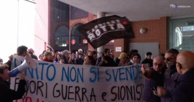 Contestazione all'Università di Torino: "Fuori guerra e sionisti"
