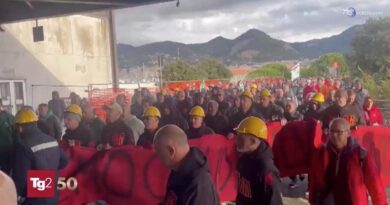 Ex Ilva, Rsu: Non vogliamo la cassa integrazione a Genova, dormiamo in aeroporto