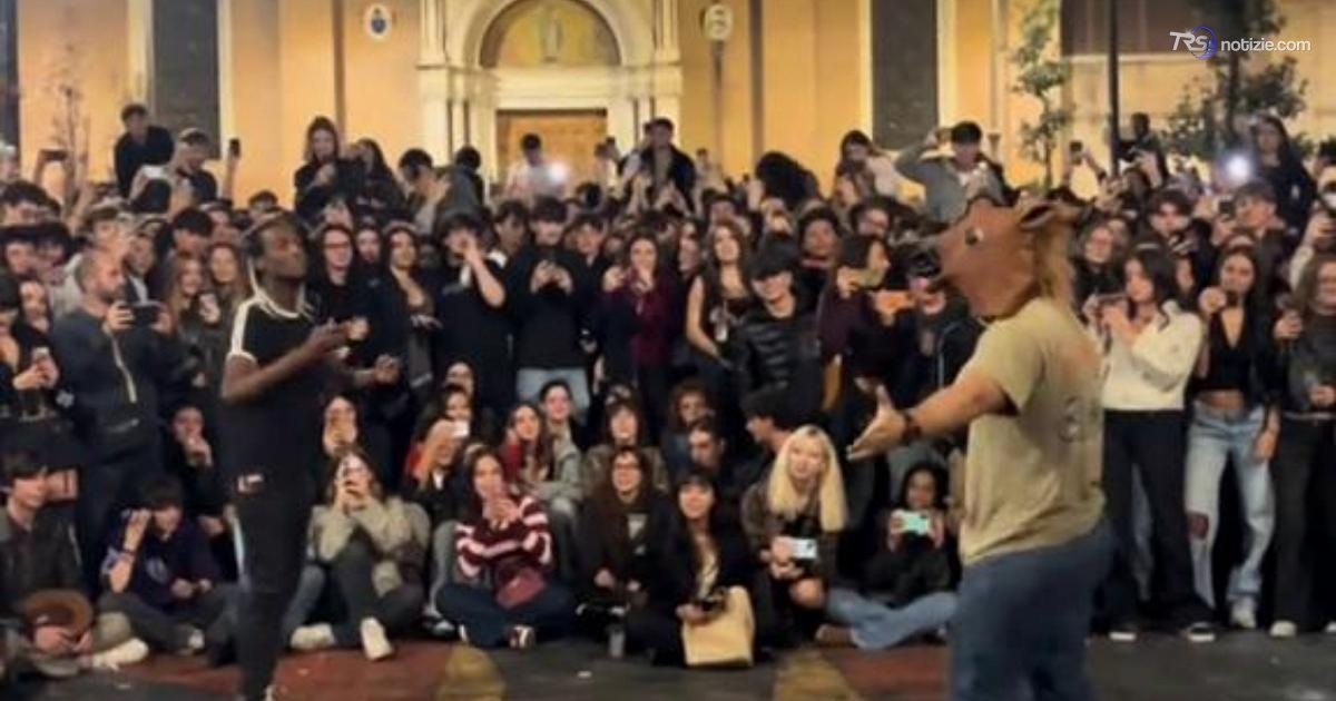 Aura Battle a Roma, San Lorenzo invasa dai giovani per la sfida a colpi di carisma