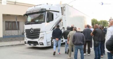 Caro carburanti, prosegue il blocco dei tir. Schifani sente il ministro Salvini
