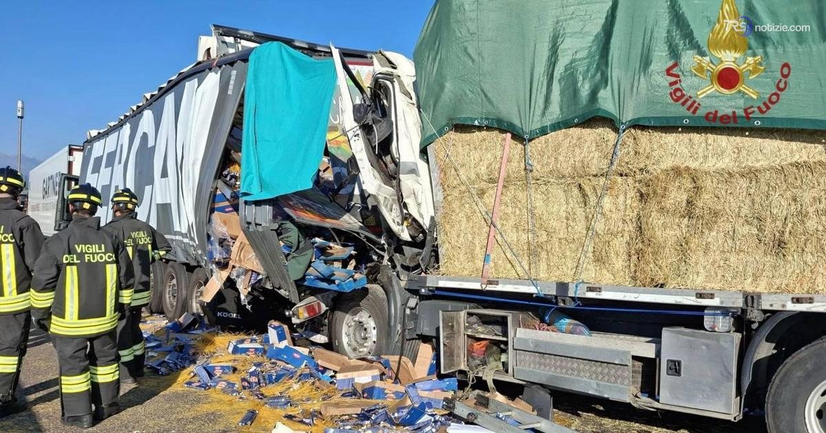 Verona, tamponamento tra quattro mezzi pesanti sulla A22: morto un giovane altoatesino