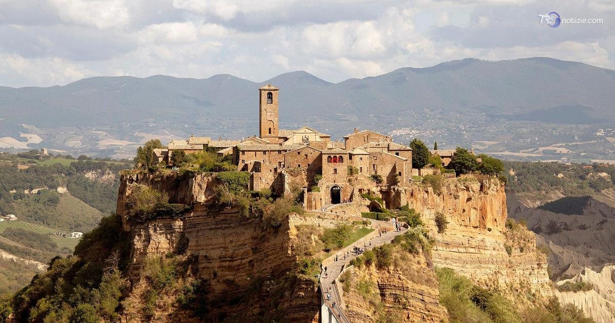 Mazzi (Ministro del Turismo): “Primi in Europa, Spagna e Francia rincorrono”