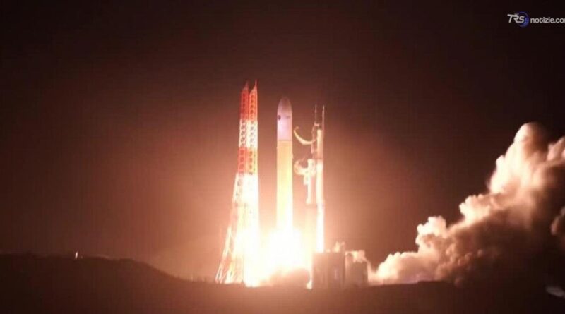 Il Giappone vola verso Phobos, la luna di Marte: la missione per riportare campioni sulla Terra