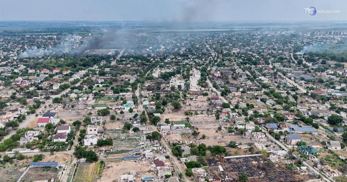 Spiragli di negoziato e il nodo territori: Zelensky pronto alla pace ma senza cedere il Donbass