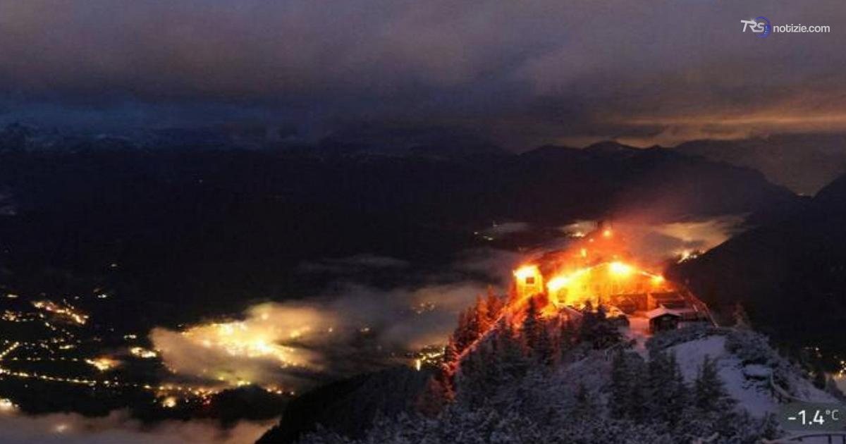 Brucia il “Nido dell’Aquila” di Hitler sulle Alpi, una persona fermata