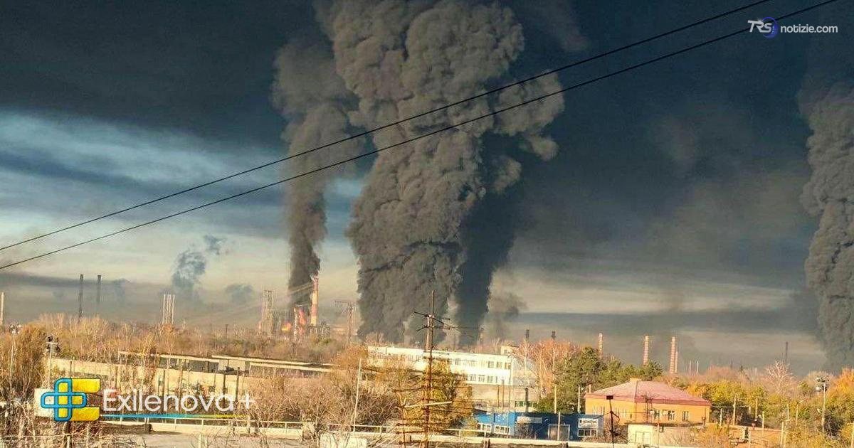 Kiev sfida Trump, nuovo attacco a una raffineria russa. In corso l'evacuazione dei civili a Oleshky