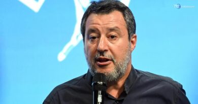 Salvini: Lega vuole pensione a 64 anni