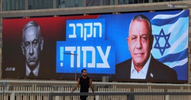 Elezioni in Israele, la sfida è tutta su Netanyahu: proteste e sondaggi indicano uno stallo