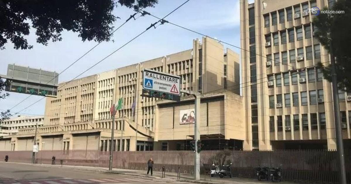 2Oenne morto impiccato, aperta indagine