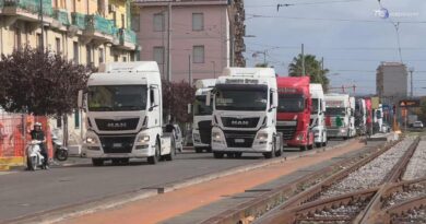 Rimossi i blocchi dei Tir in Campania