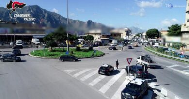 Villabate, nasconde la cocaina in un mattone nel pollaio: arrestato un 72enne