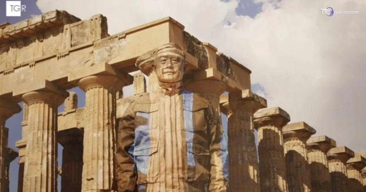 A Gibellina le foto dell'uomo "invisibile", Liu Bolin
